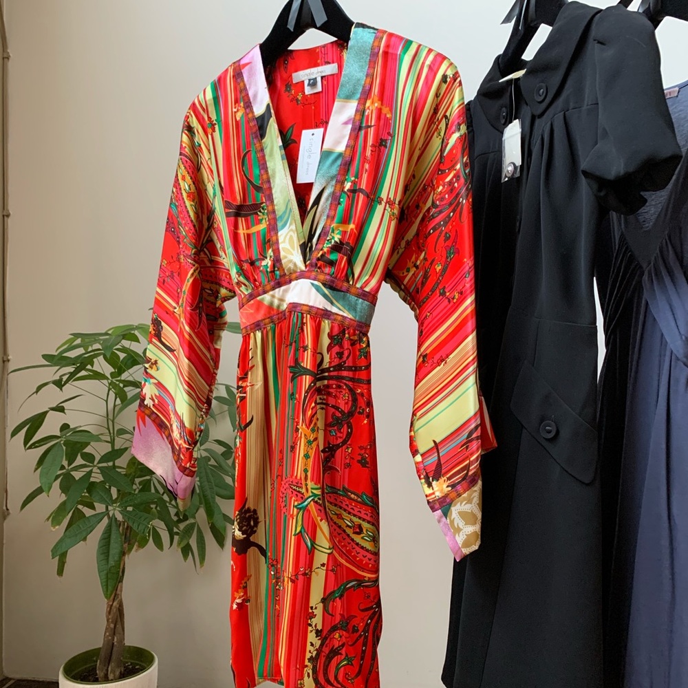 NWT Kimono Sleeve Tie-Back Dress